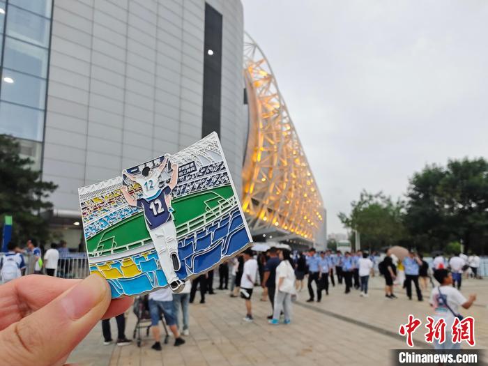 天津泰达足球场十年焕新回归 中超赛场再现辉煌