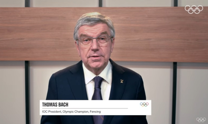 托马斯·巴赫卸任国际奥委会主席 获终身名誉称