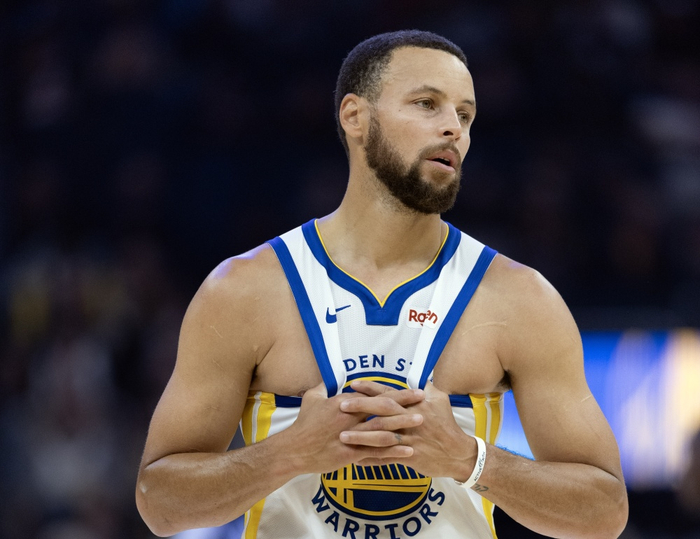 库里膝盖反应成复出关键 4月5日对阵火箭或迎回