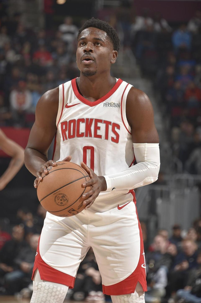 多里安·芬尼史密斯火箭队表现断崖式下滑成性价