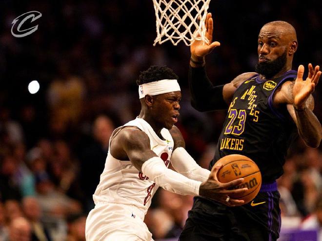 湖人狂胜骑士终结对手连胜 晋级季后赛席位提前