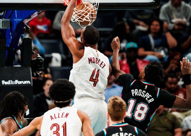 尼克斯与骑士争夺东部第四引连锁反应，阿特金